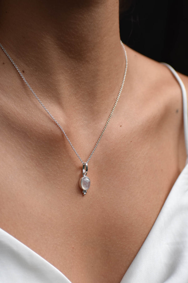 Collar Dalia piedra luna