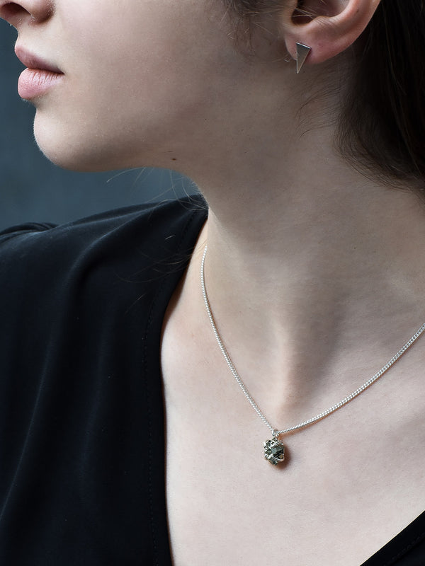 Collar Raw pirita - Secundaria