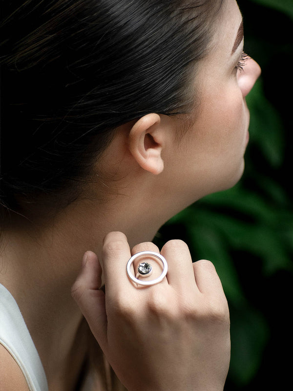 Anillo Titán pirita