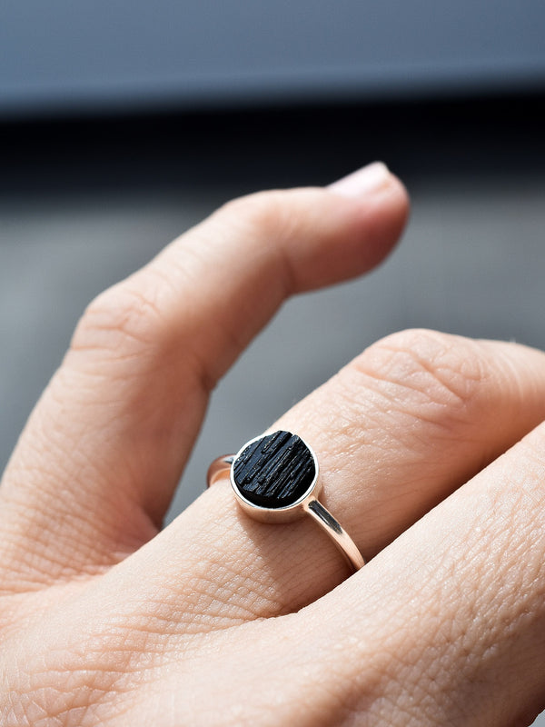 Anillo Balo turmalina negra