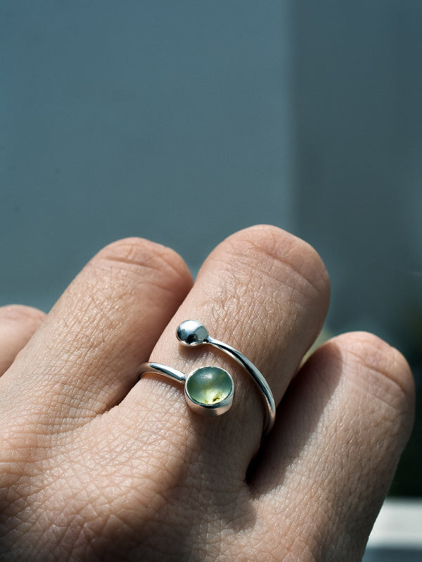 Anillo Oberón ópalo andino