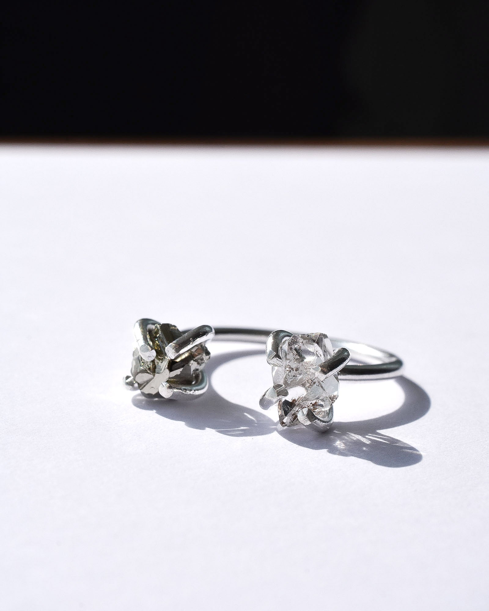 Anillo Duett pirita & cuarzo herkimer - Gallery 1