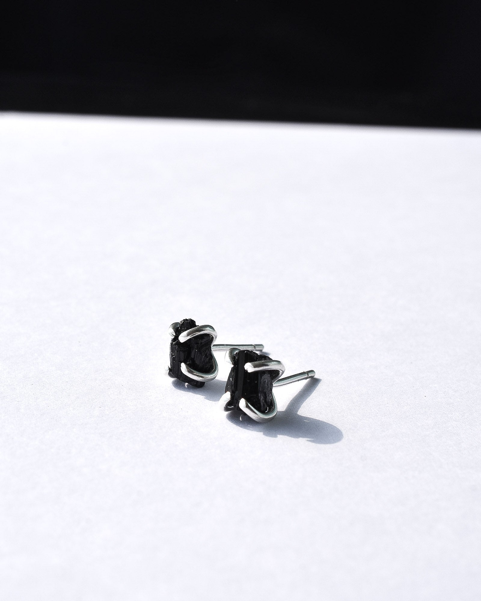 Aretes Raw turmalina negra - Gallery 2