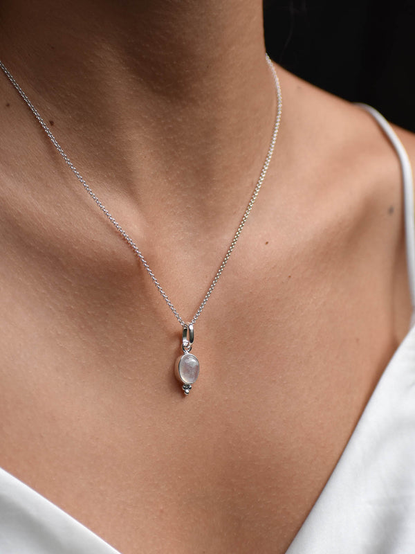 Collar Dalia piedra luna