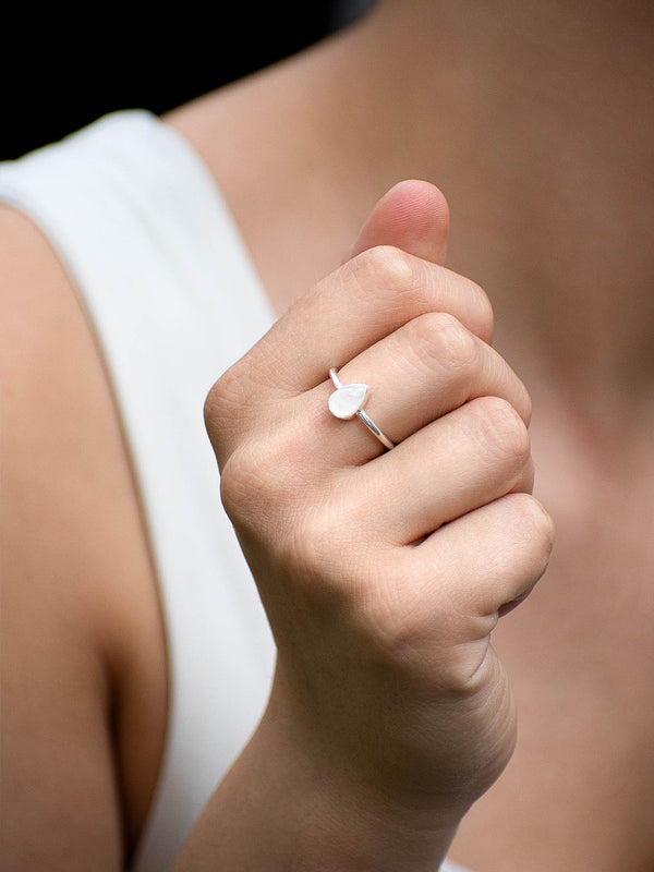 Anillo Gota piedra luna
