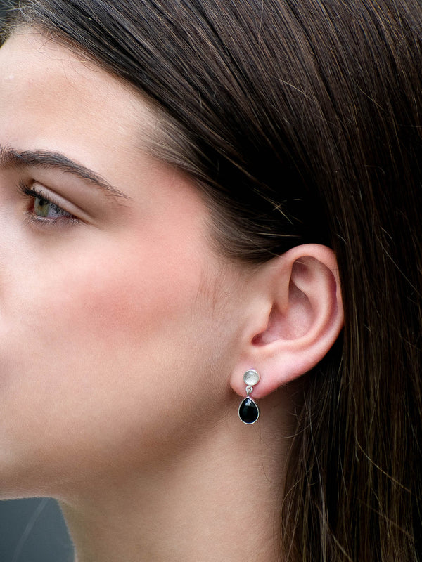 Aretes Kairo cuarzo cristal y ónix negro