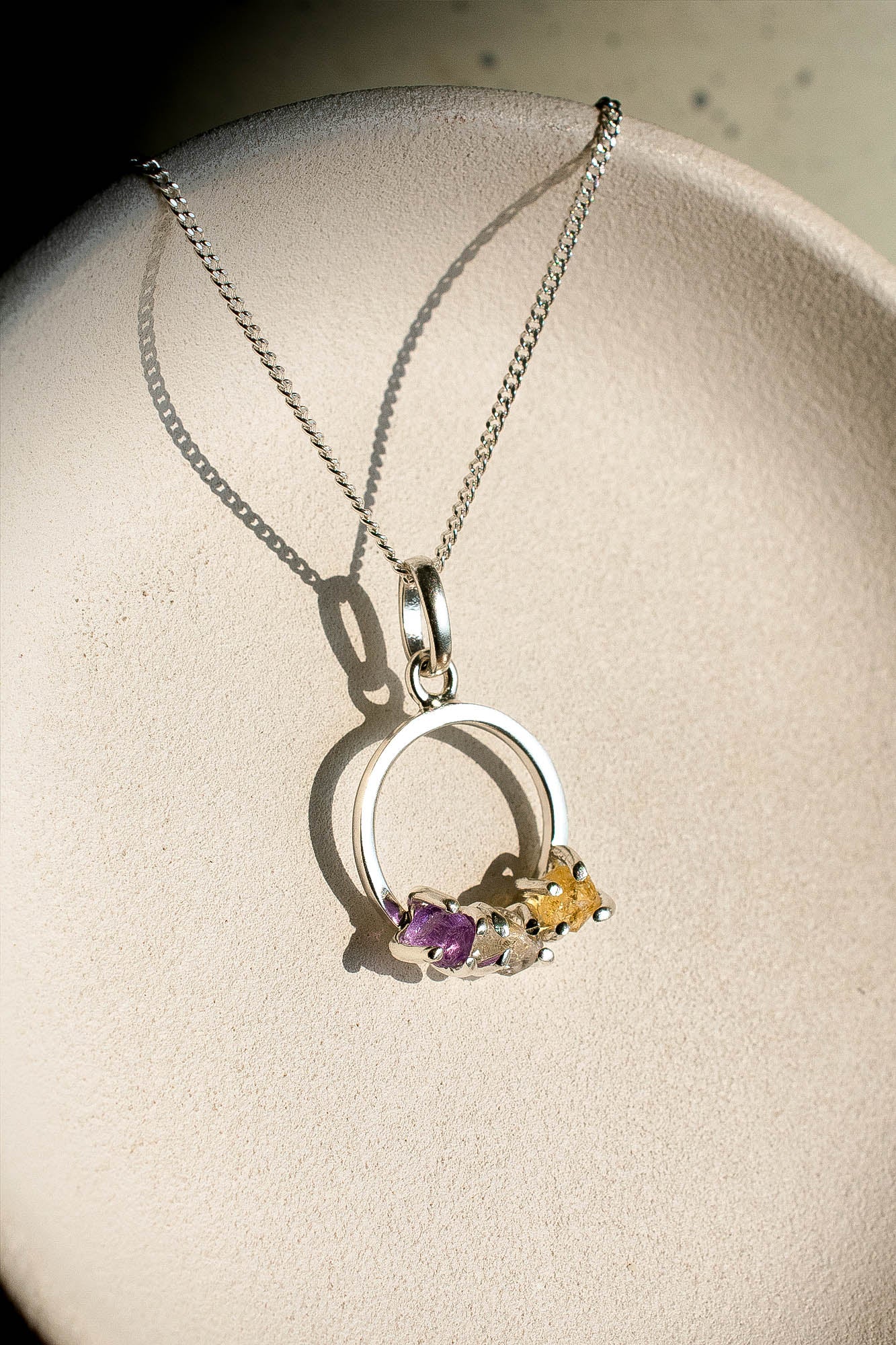 Collar Flora citrino, cuarzo cristal y amatista - Gallery 1