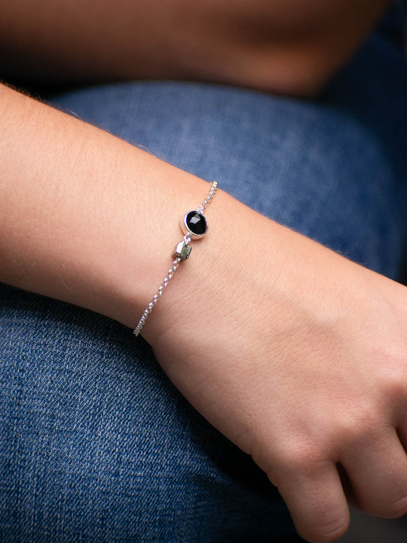 Pulsera Centella ónix negro y pirita