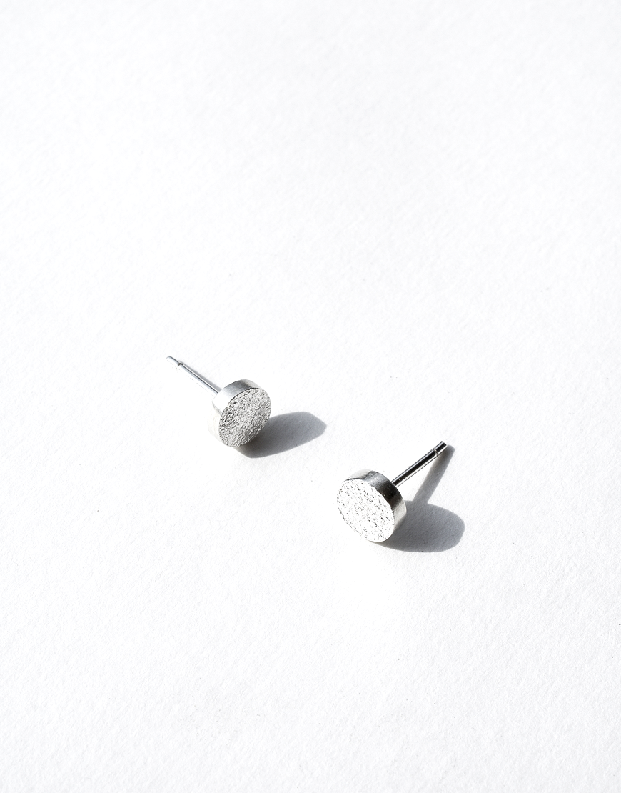 Aretes Solid - Gallery 1