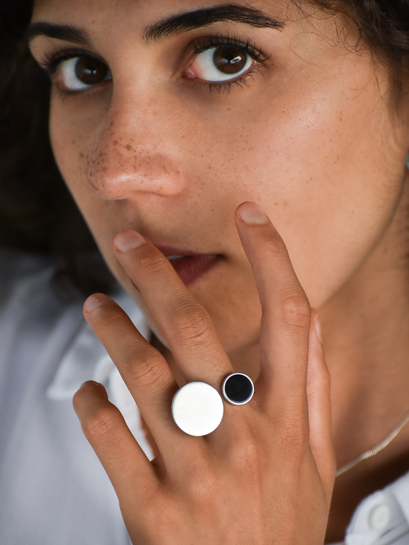 Anillo Thoros obsidiana negra