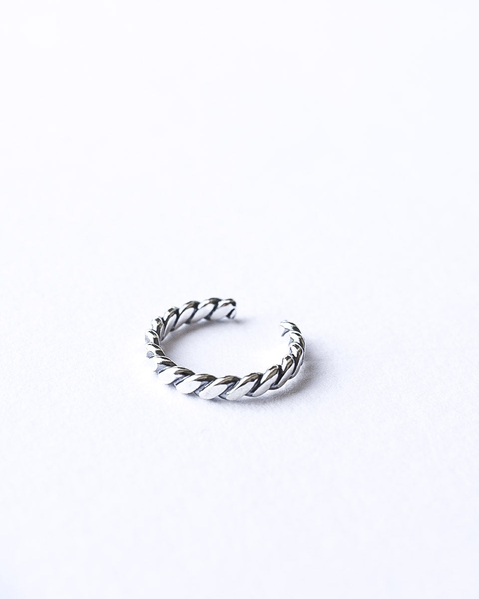 Ear Cuff Twist - Gallery 1