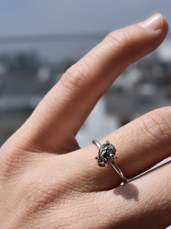 Anillo Raw pirita - Secundaria