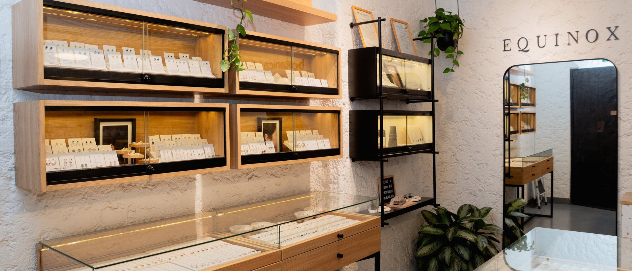 Tienda Equinox Miraflores